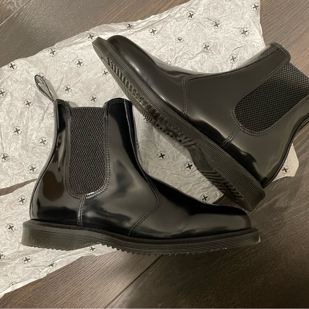 Dr Martens flora chelsea boots size 7 black